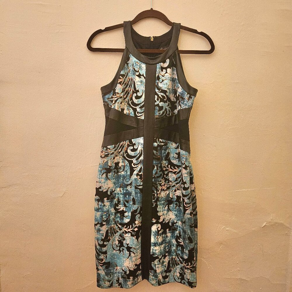 Thalia brand size 4 turquoise faux leather fitted dress